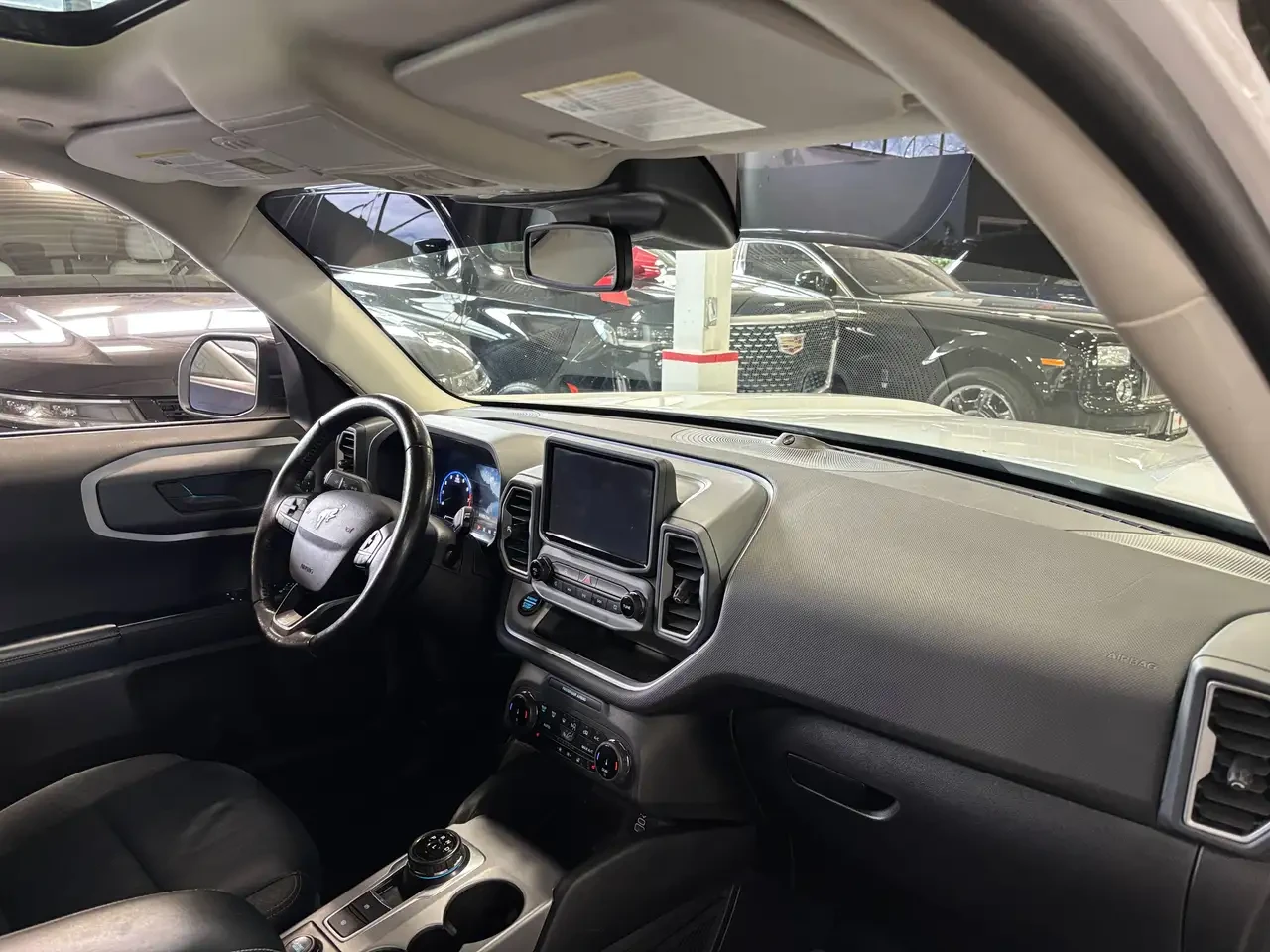 Ford Bronco Outer Banks| 4X4| NAV| SUNROOF| BLUELEATHER| BOAUD | Mobile.bg � ����������� 15