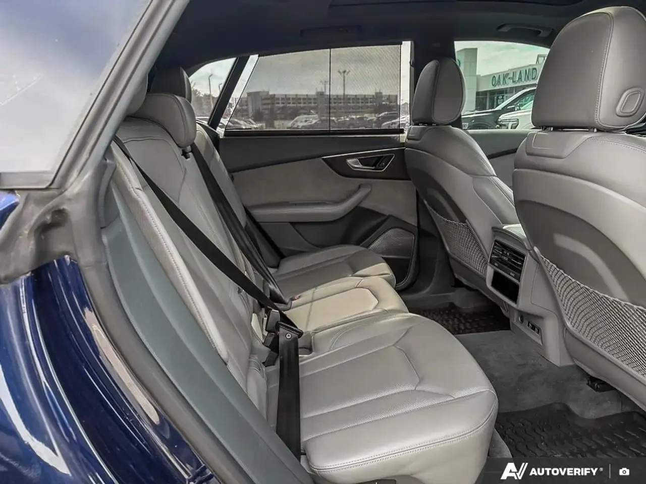 Audi Q8 ДИСТРОНИК* ВАКУМ* 360 КАМЕРИ* ХЕД-ЪП* КРАЙНА ЦЕНА*, снимка 14 - Автомобили и джипове - 56375206