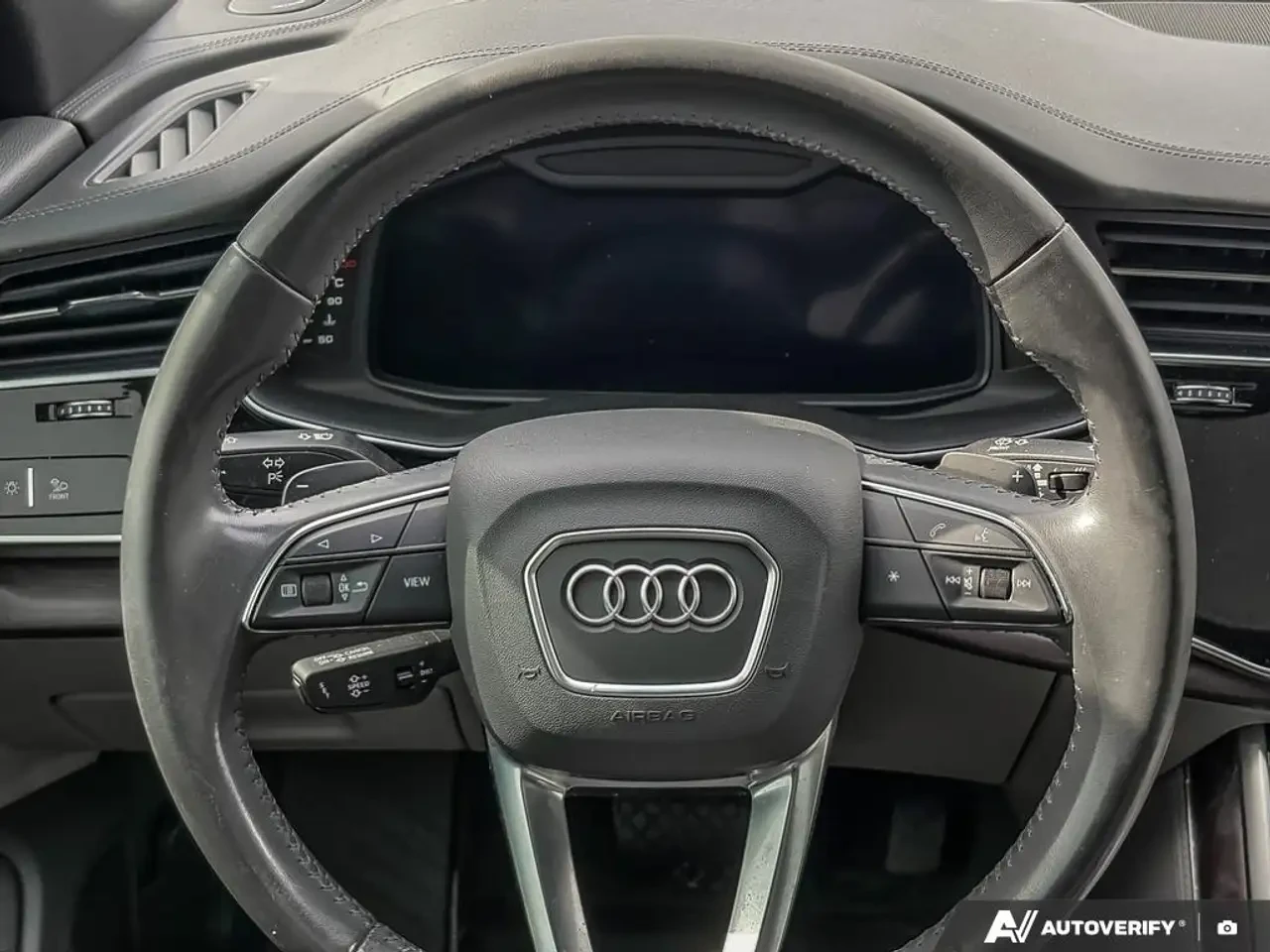 Audi Q8 ДИСТРОНИК* ВАКУМ* 360 КАМЕРИ* ХЕД-ЪП* КРАЙНА ЦЕНА*, снимка 9 - Автомобили и джипове - 56375206