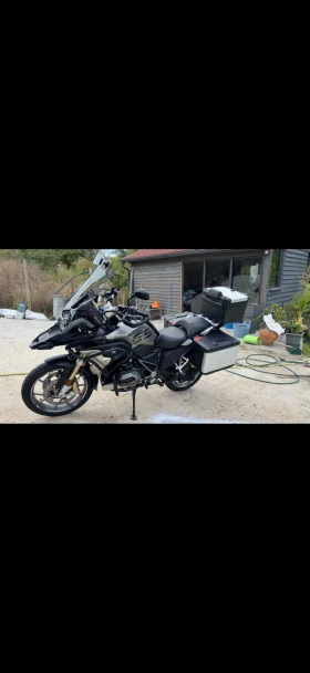 ������ BMW R