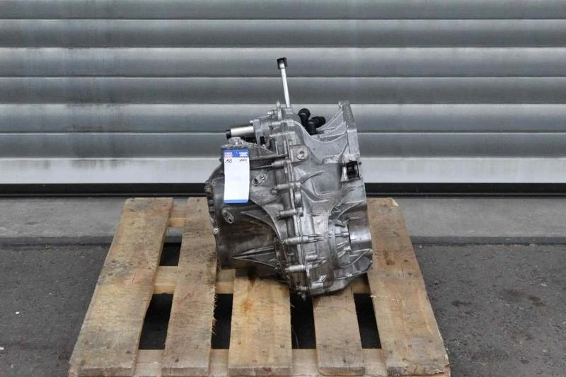 A7003702100AutomaticTransmition MERCEDES BENZ A200 GEAR BOX AMG LINE W177 1332CC PETROL 7 SPEED 2020, снимка 4 - Части - 34841679