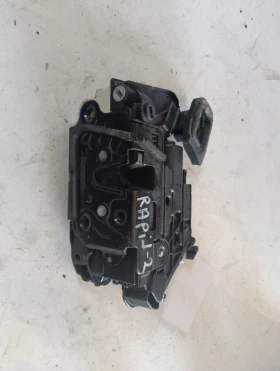 ����� �� �������� �� ����� (����� ����) 5E0839015 Skoda Rapid