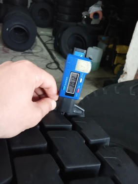 Гуми, снимка 6