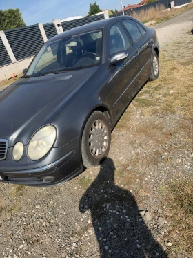 Mercedes-Benz E 320, снимка 2