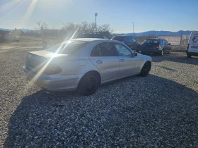 Mercedes-Benz E 270 Sedan, снимка 4