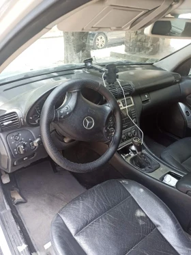 Mercedes-Benz C 220 Комби, снимка 4