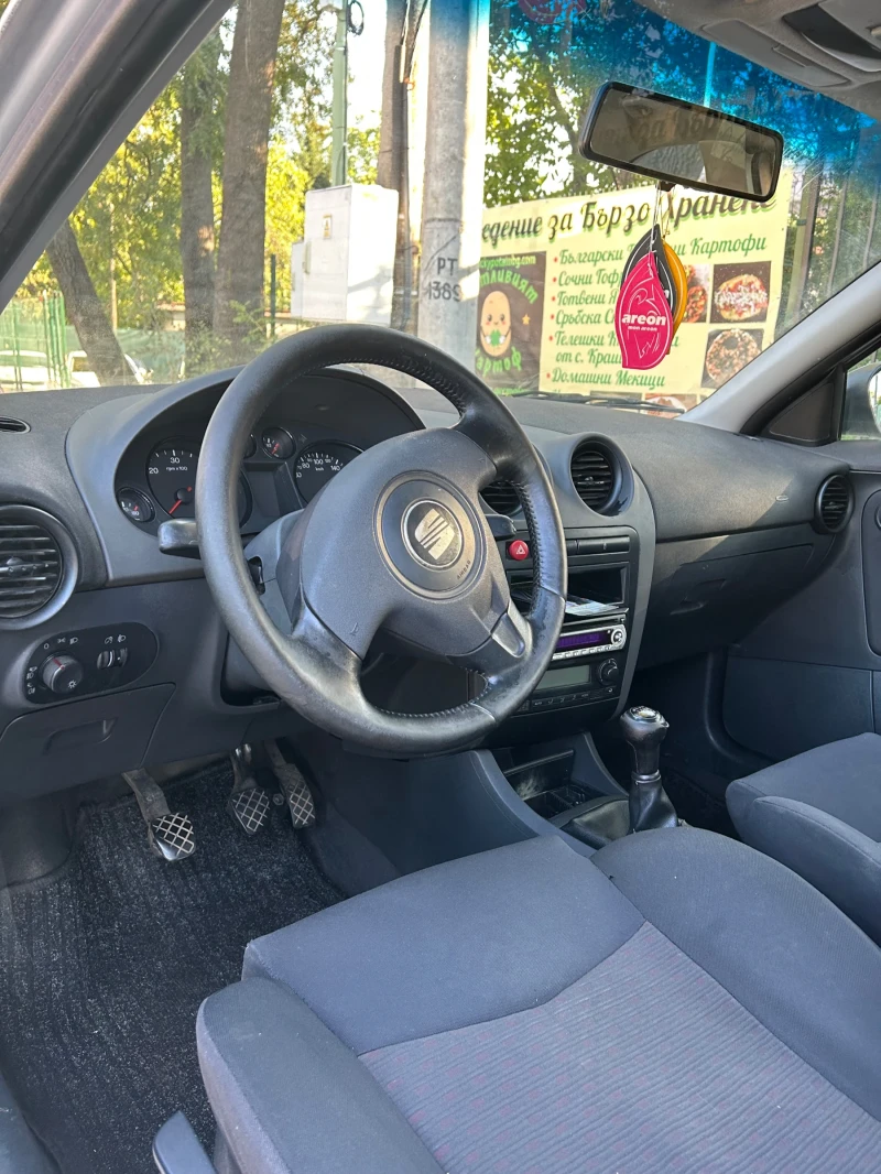 Seat Ibiza, снимка 7 - Автомобили и джипове - 47508324