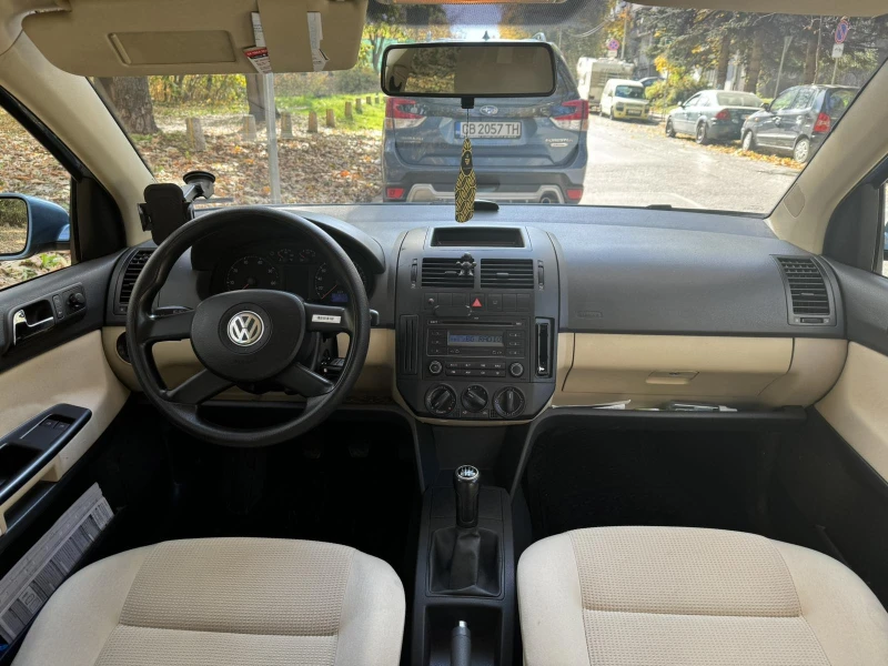 VW Polo, снимка 4 - Автомобили и джипове - 48026365