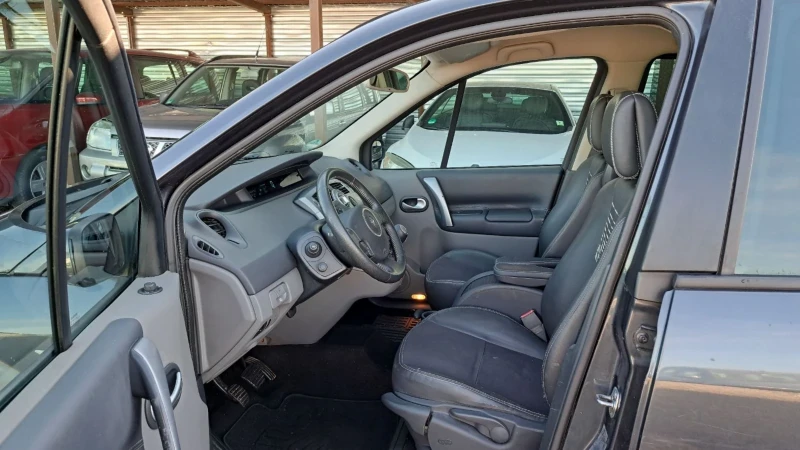 Renault Scenic 1.6i 16V NOV VNOS GERMANY, снимка 11 - Автомобили и джипове - 48392152