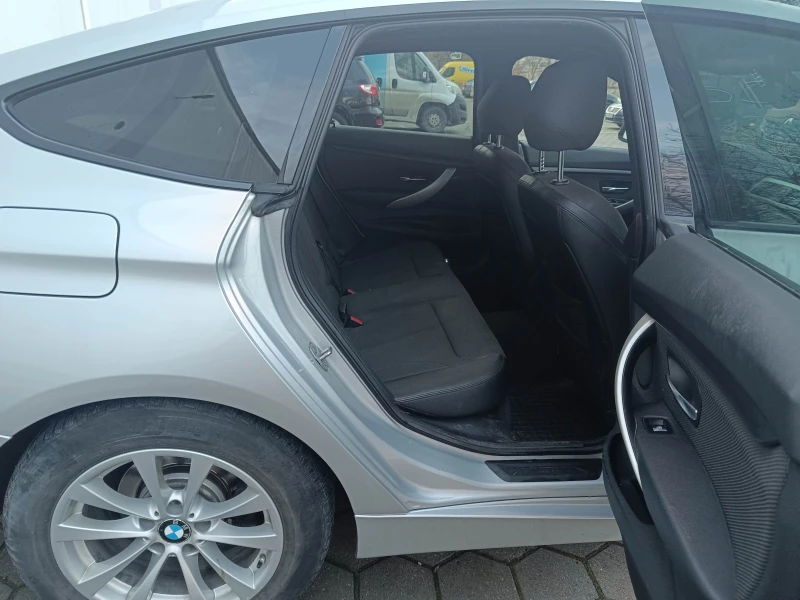 BMW 318 d GT Gran Turismo 150к.с. AUT LED NAVI PDC KEYLESS, снимка 10 - Автомобили и джипове - 48643478