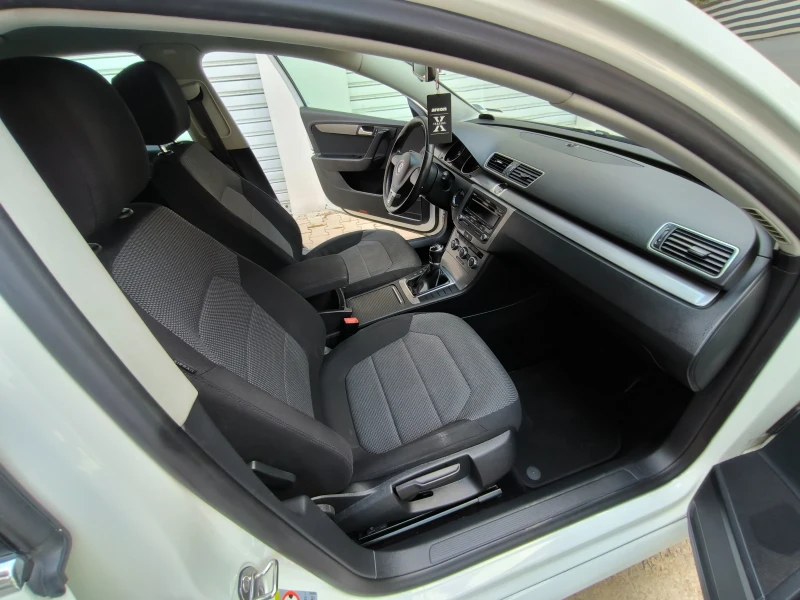 VW Passat TSI, снимка 8 - Автомобили и джипове - 52395918