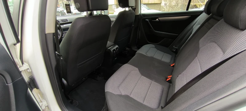VW Passat TSI, снимка 8 - Автомобили и джипове - 52744444