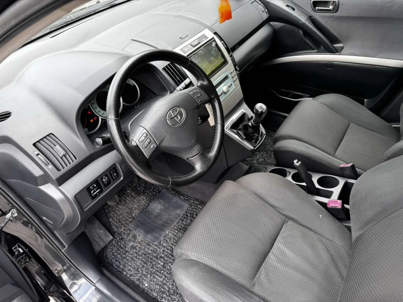 Toyota Verso, снимка 7 - Автомобили и джипове - 51723995