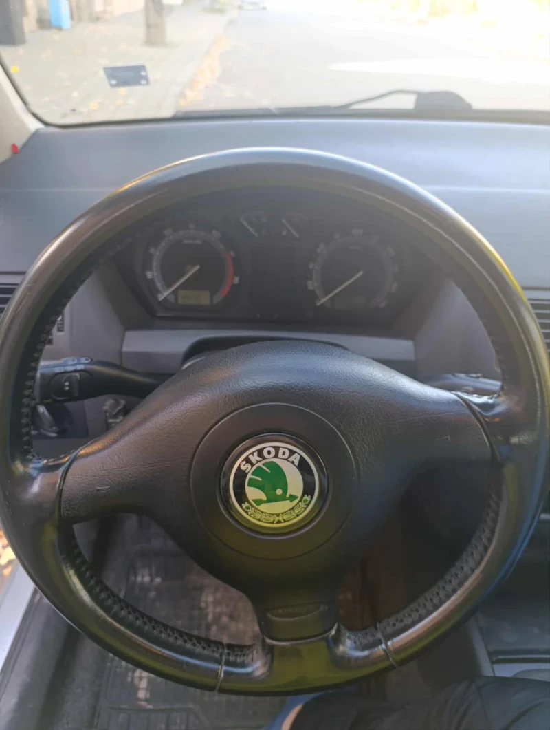 Skoda Fabia Газ/бензин, снимка 13 - Автомобили и джипове - 52245268