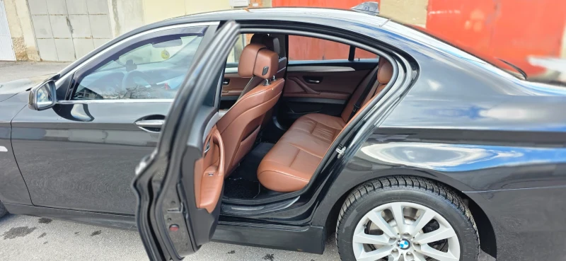 BMW 530 3.0d FULL M PAKK, снимка 12 - Автомобили и джипове - 52378203