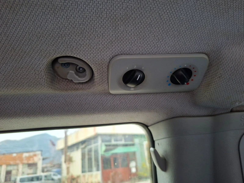 Mercedes-Benz Viano VITO 9 местен/клима, снимка 15 - Автомобили и джипове - 52899993