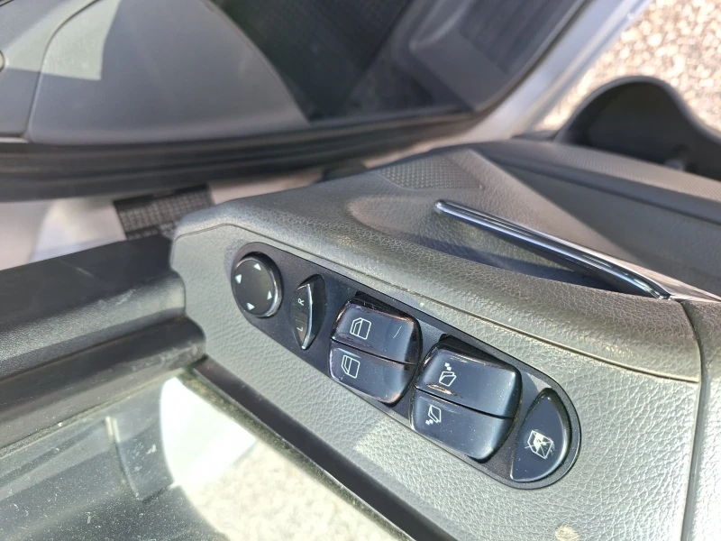 Mercedes-Benz Viano VITO 9 местен/клима, снимка 11 - Автомобили и джипове - 52899993