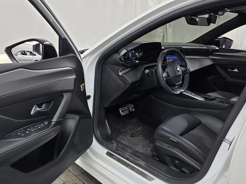 Peugeot 308 1.5 BlueHDi GT| 131к.с.| ВКЛ.ТЕХНОТЕСТ, снимка 10 - Автомобили и джипове - 55123244