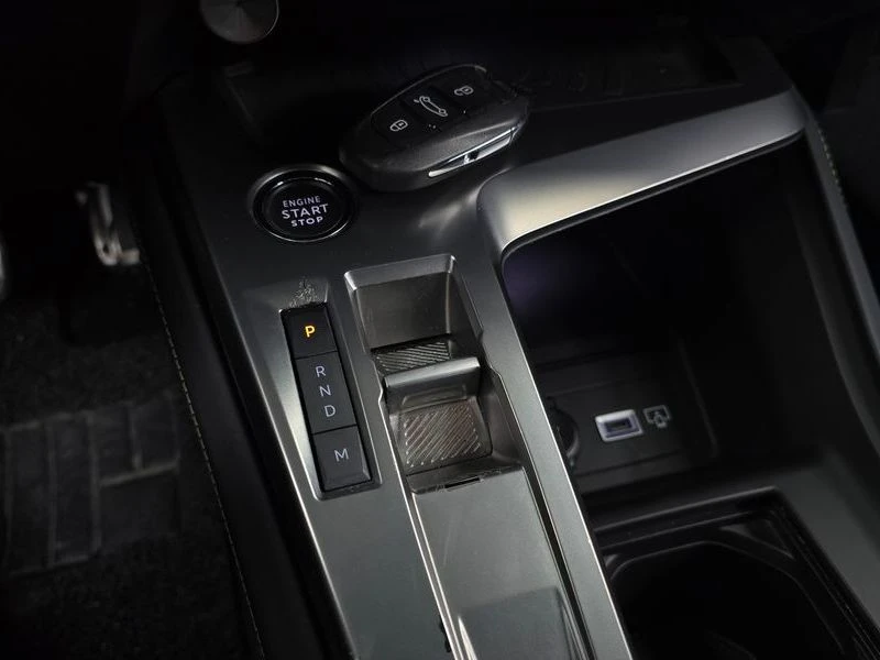 Peugeot 308 1.5 BlueHDi GT| 131к.с.| ВКЛ.ТЕХНОТЕСТ, снимка 9 - Автомобили и джипове - 55123244