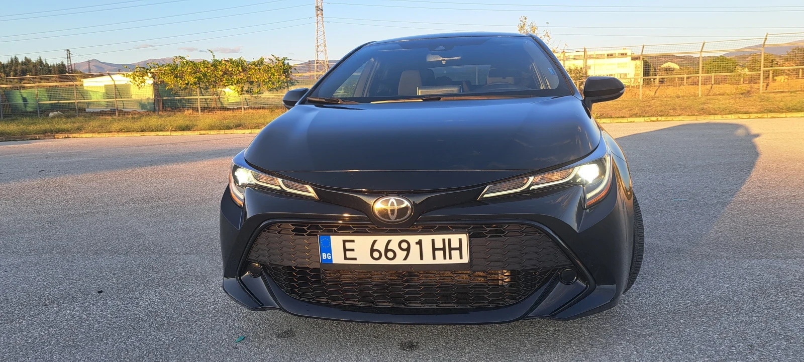 Toyota Corolla 2.0 SE - изображение 5