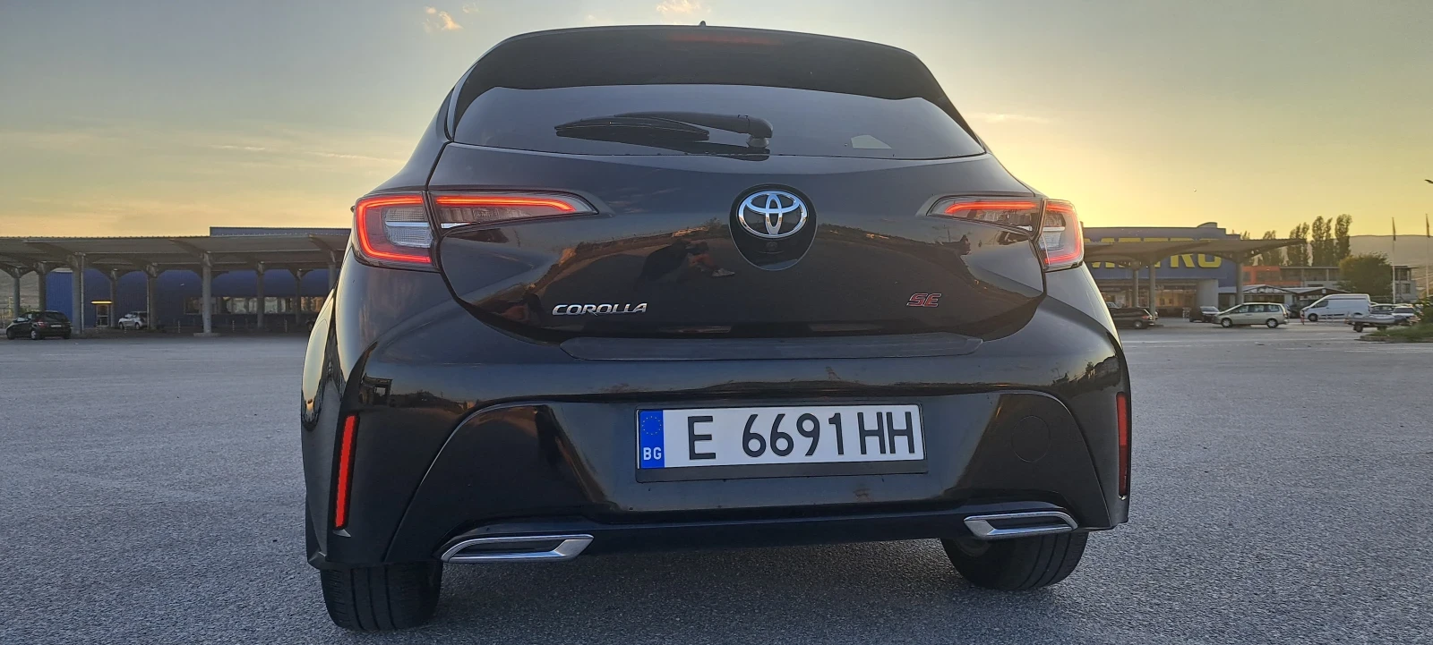 Toyota Corolla 2.0 SE - изображение 7