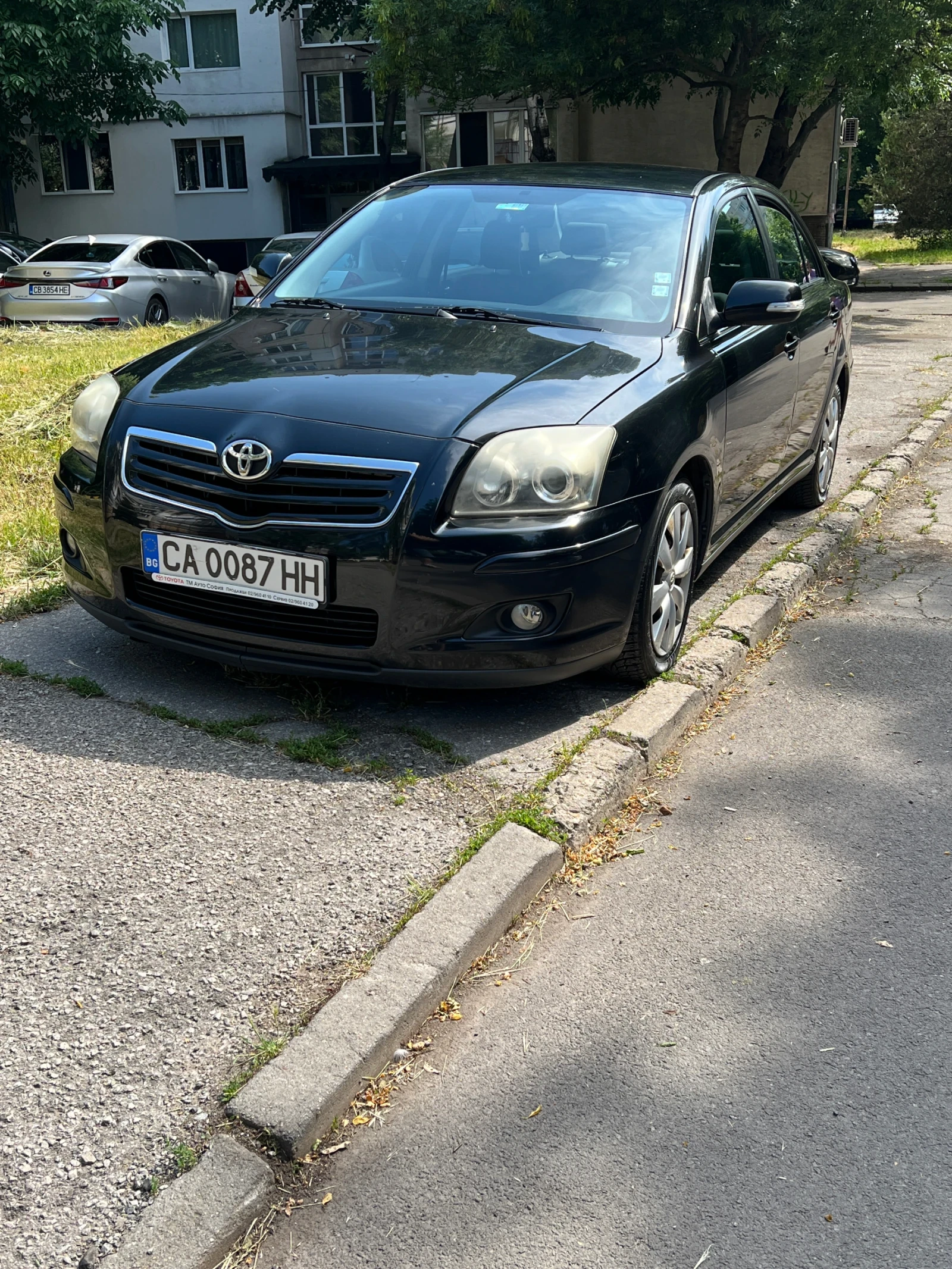 Toyota Avensis  - изображение 2