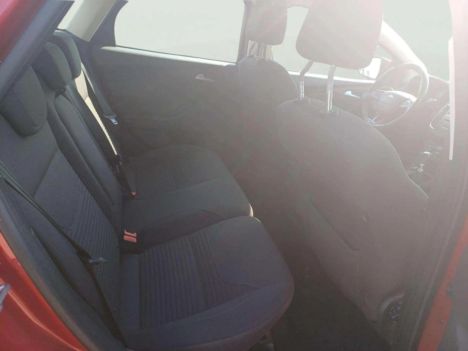 Ford Focus 2.0 TDCi - изображение 9