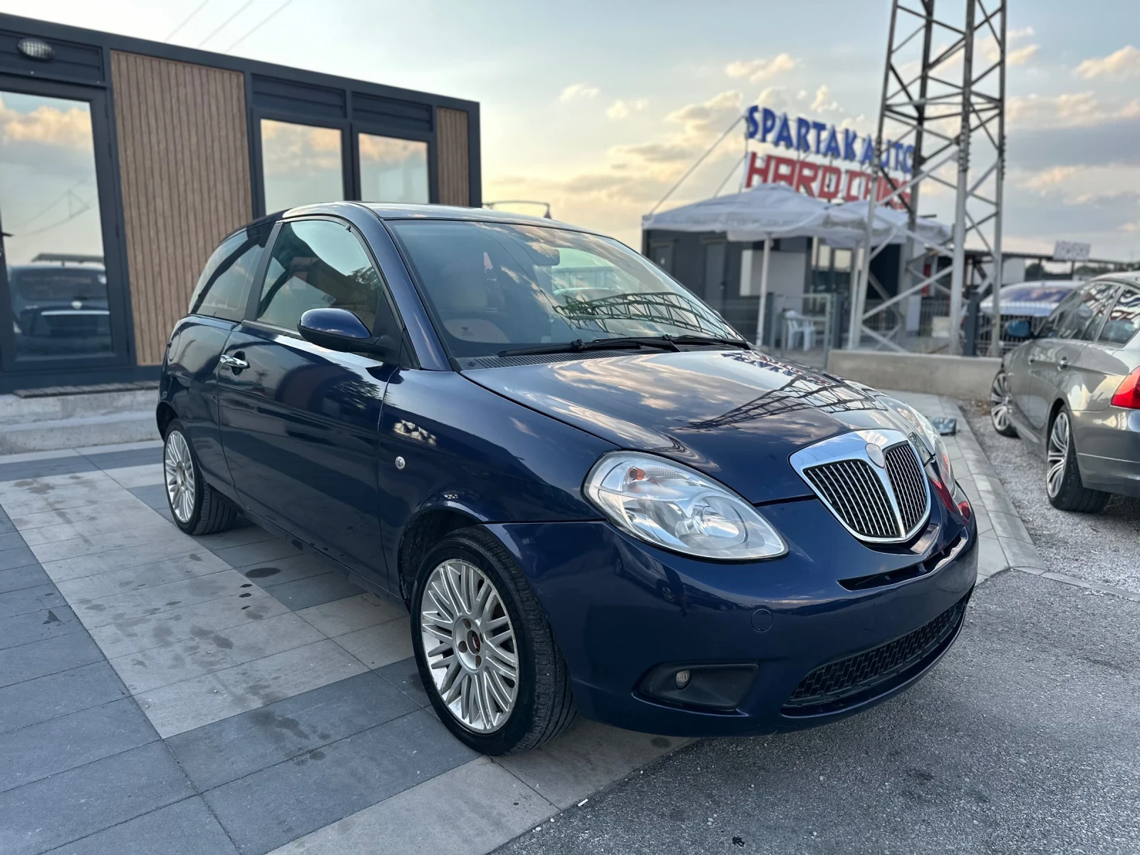 Lancia Ypsilon * Facelift* 1.3MJet* АВТОМАТИК* BOSE*  - изображение 2