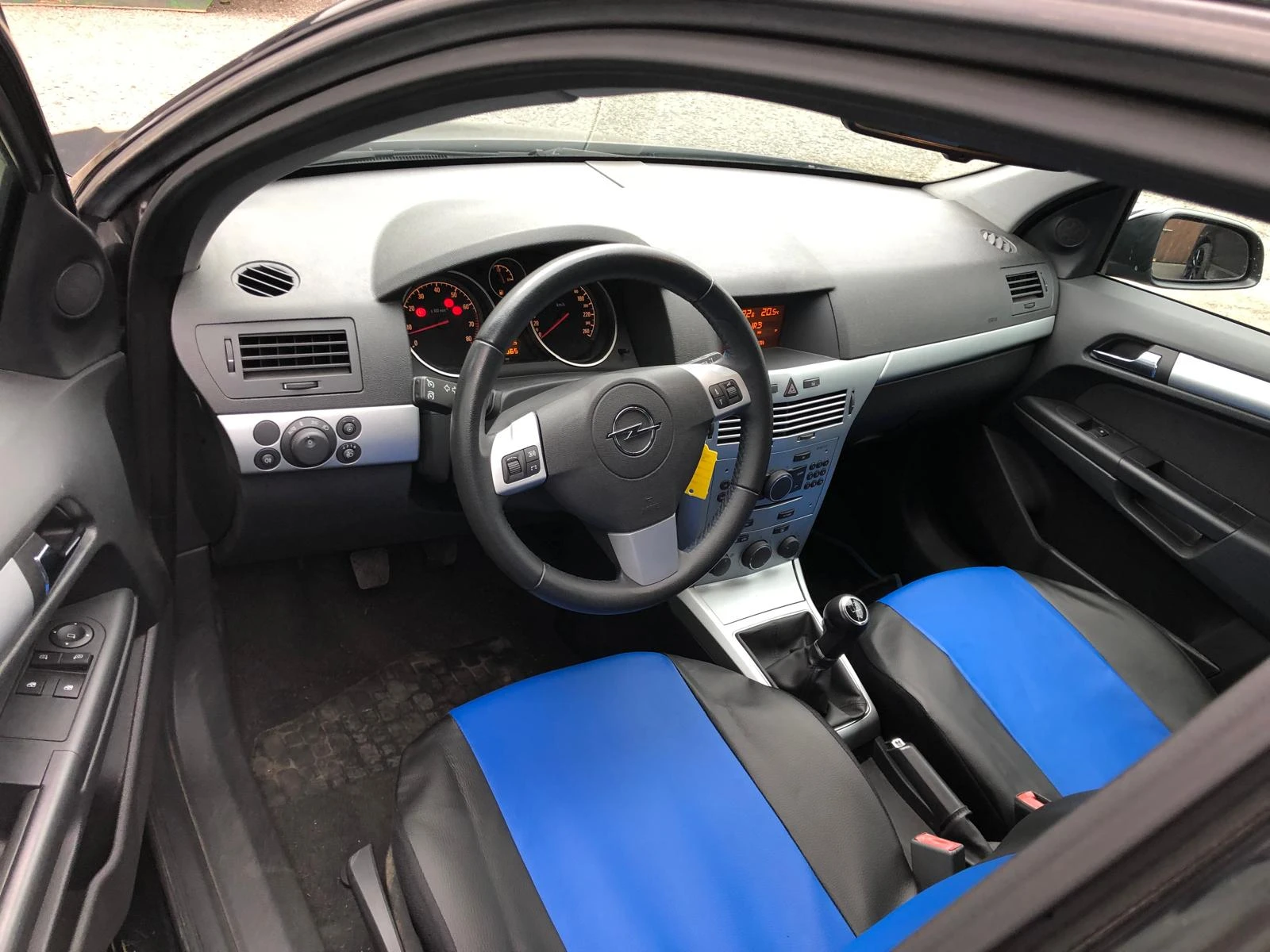 Opel Astra 1.4 - изображение 8