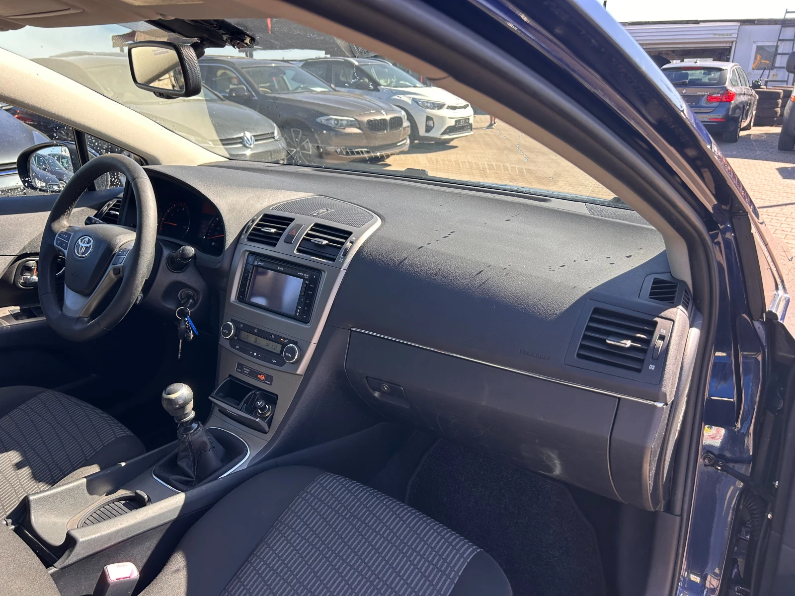 Toyota Avensis 1.8i NAVI/KAMERA EURO 5 - изображение 10