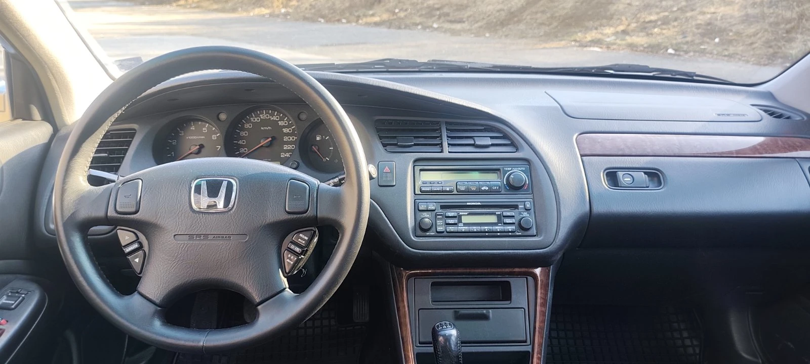 Honda Accord 1.8 VTEC FACELIFT LIFTBACK, снимка 6 - Автомобили и джипове - 53819516