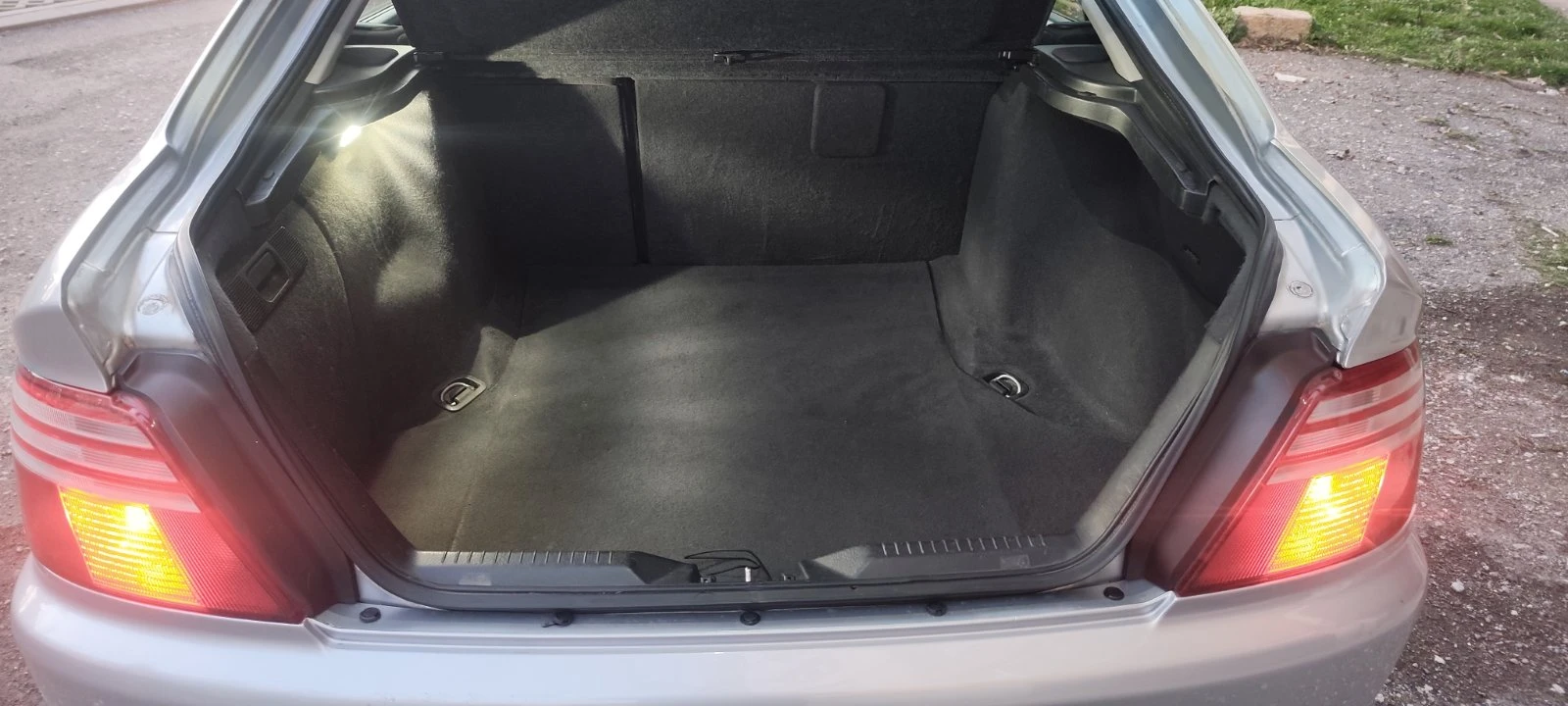 Honda Accord 1.8 VTEC FACELIFT LIFTBACK, снимка 10 - Автомобили и джипове - 53819516