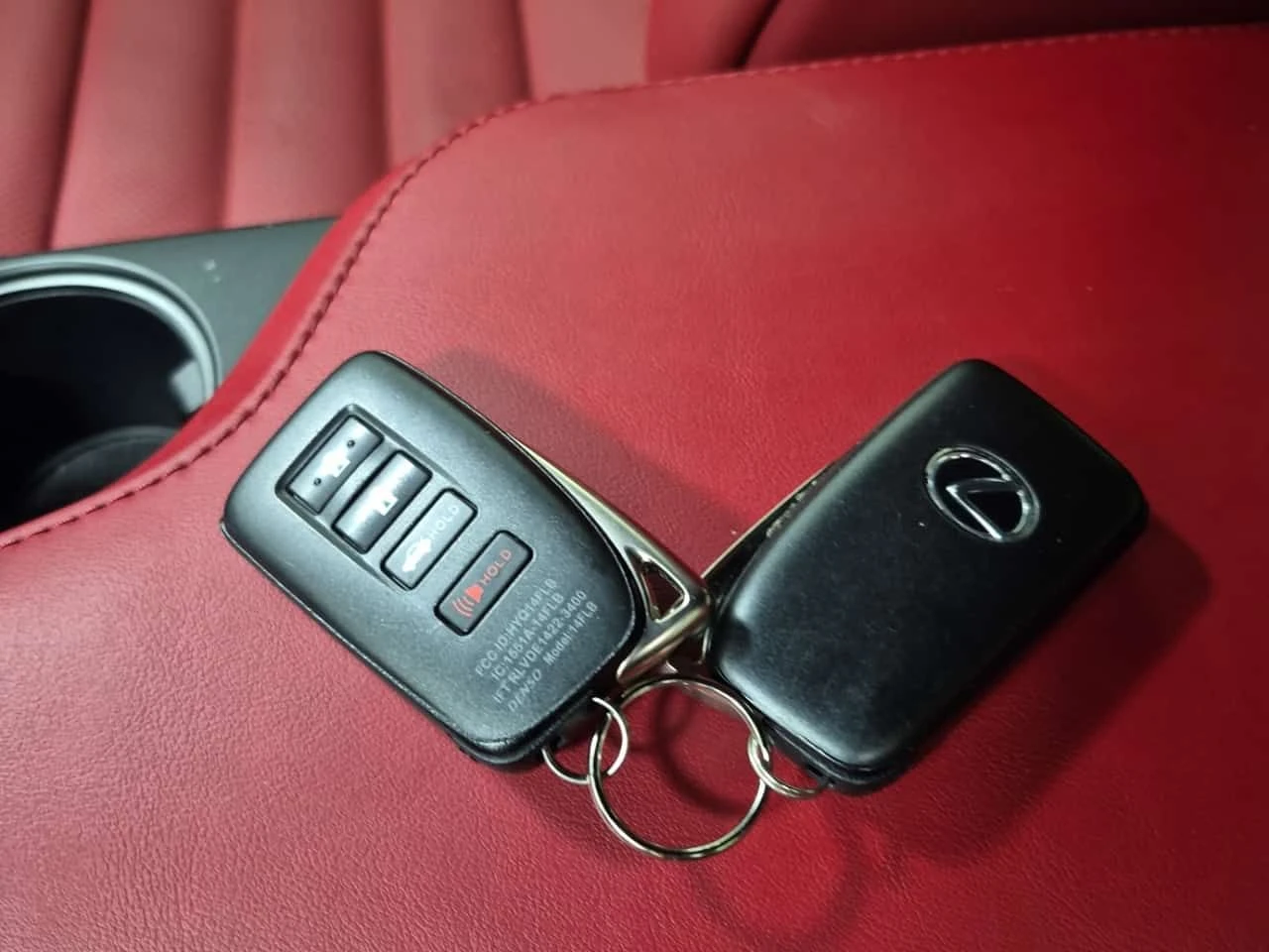 Lexus IS 300 F-Sport * Два ключа * CARFAX * , снимка 15 - Автомобили и джипове - 53824596