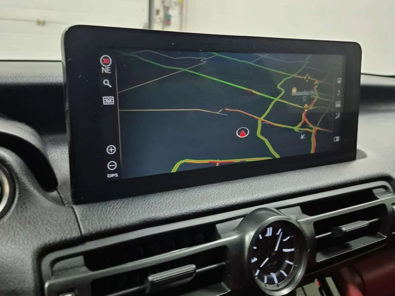 Lexus IS 300 F-Sport * Два ключа * CARFAX * , снимка 8 - Автомобили и джипове - 53824596