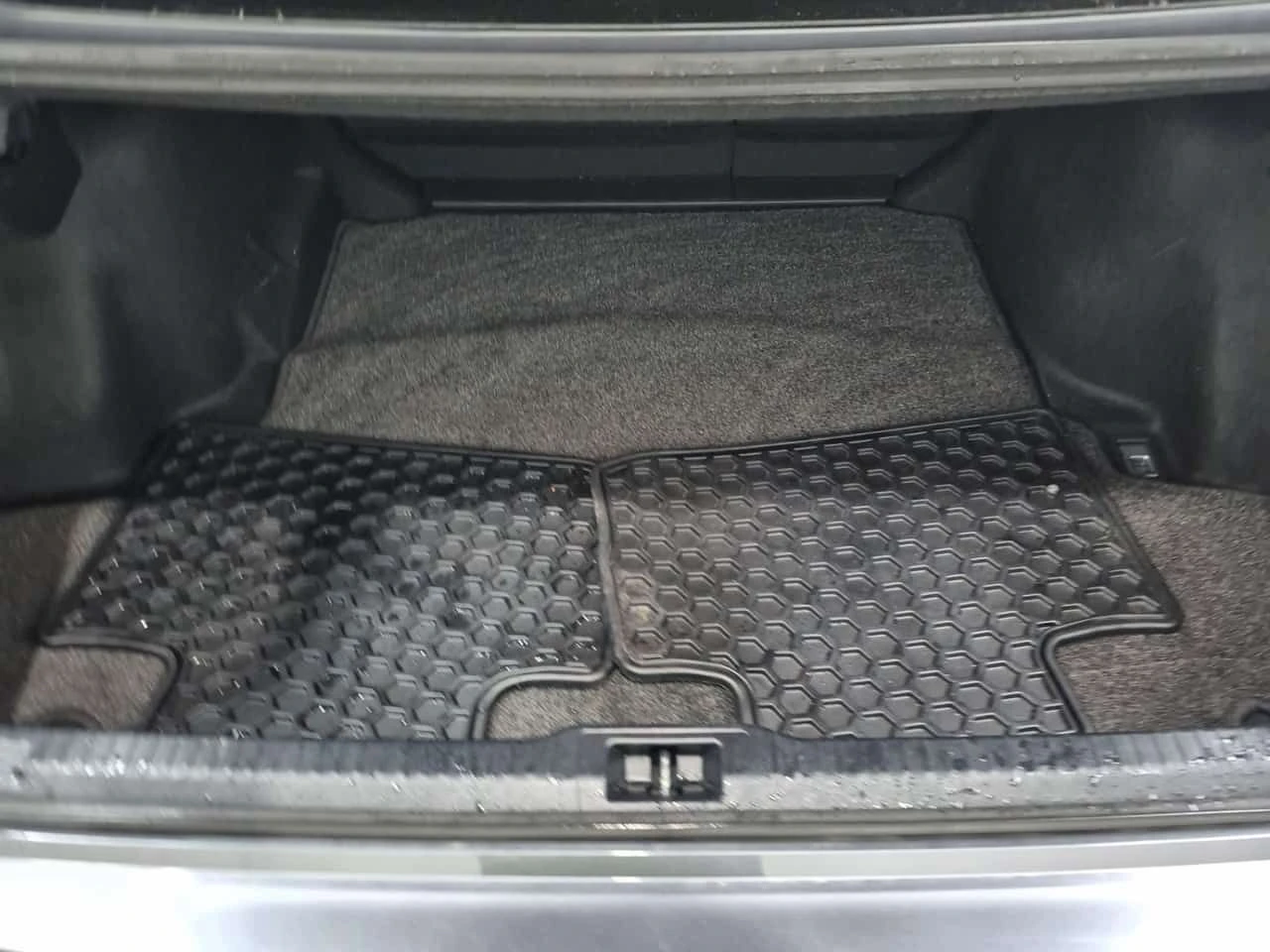 Lexus IS 300 F-Sport * Два ключа * CARFAX * , снимка 13 - Автомобили и джипове - 53824596