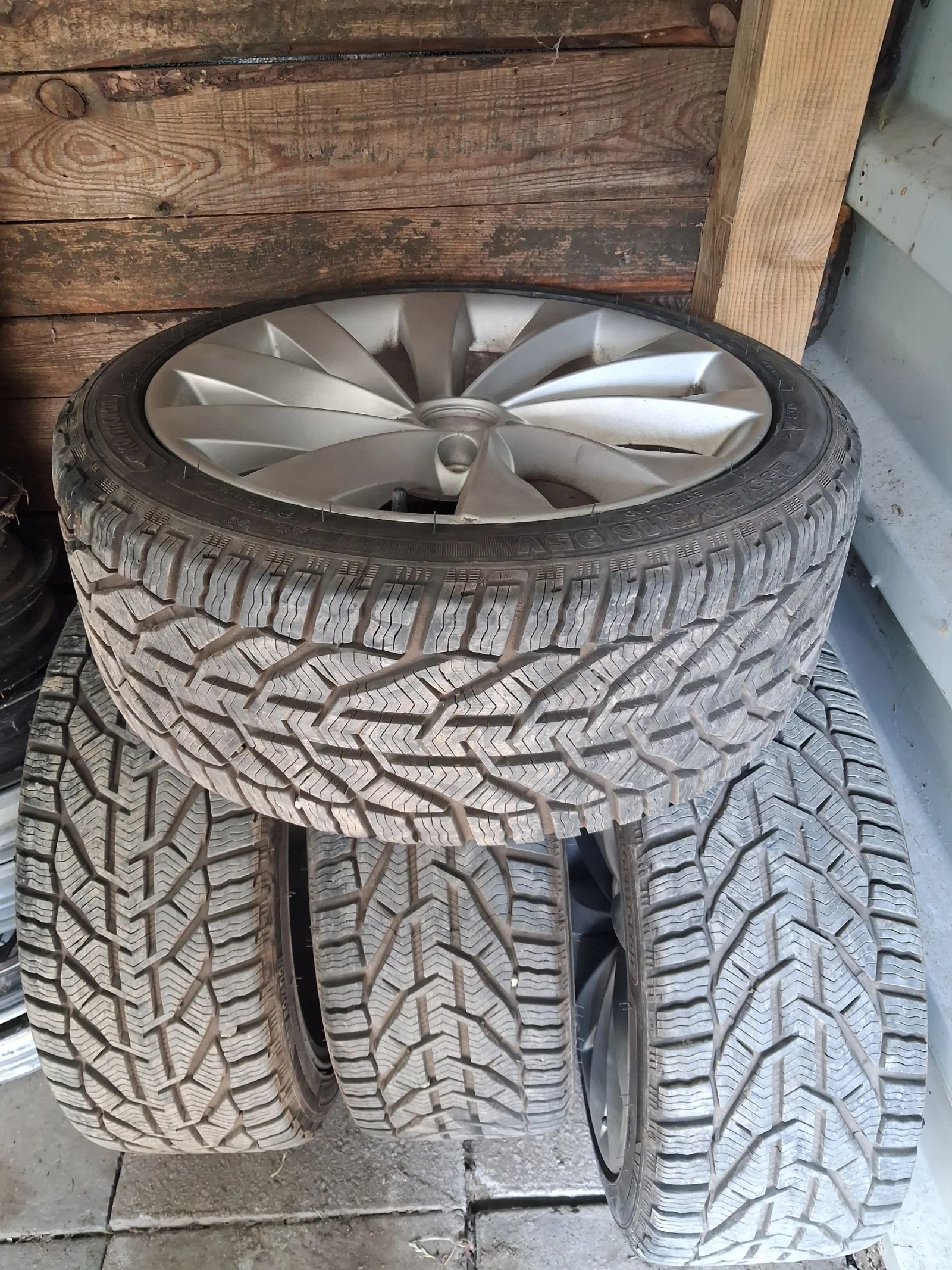 VW Scirocco Регистриран 185к.с., снимка 14 - Автомобили и джипове - 53871365