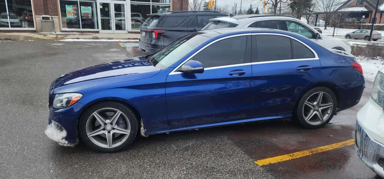 Mercedes-Benz C 300 * CARFAX * АМГ ПАКЕТ * ПАНОРАМА, снимка 2 - Автомобили и джипове - 53907362