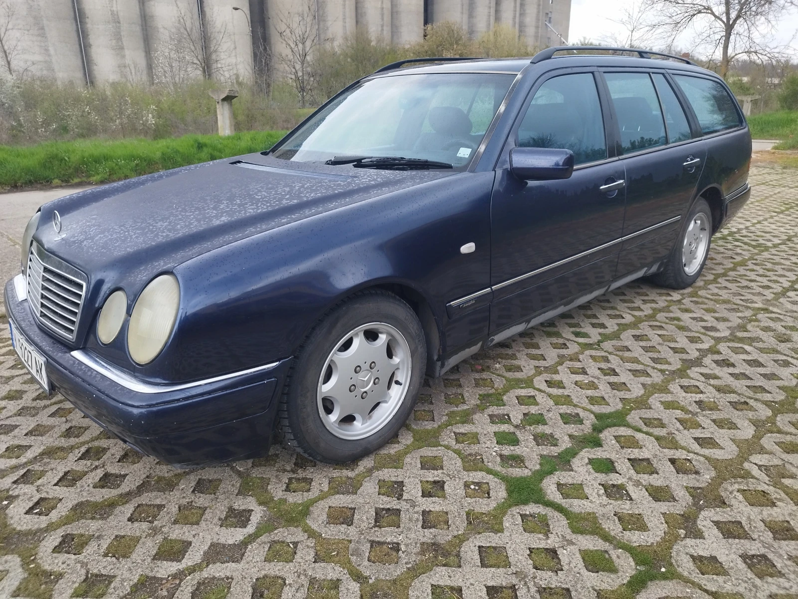 Mercedes-Benz E 250 undefined | Auto.bg — изображение 1