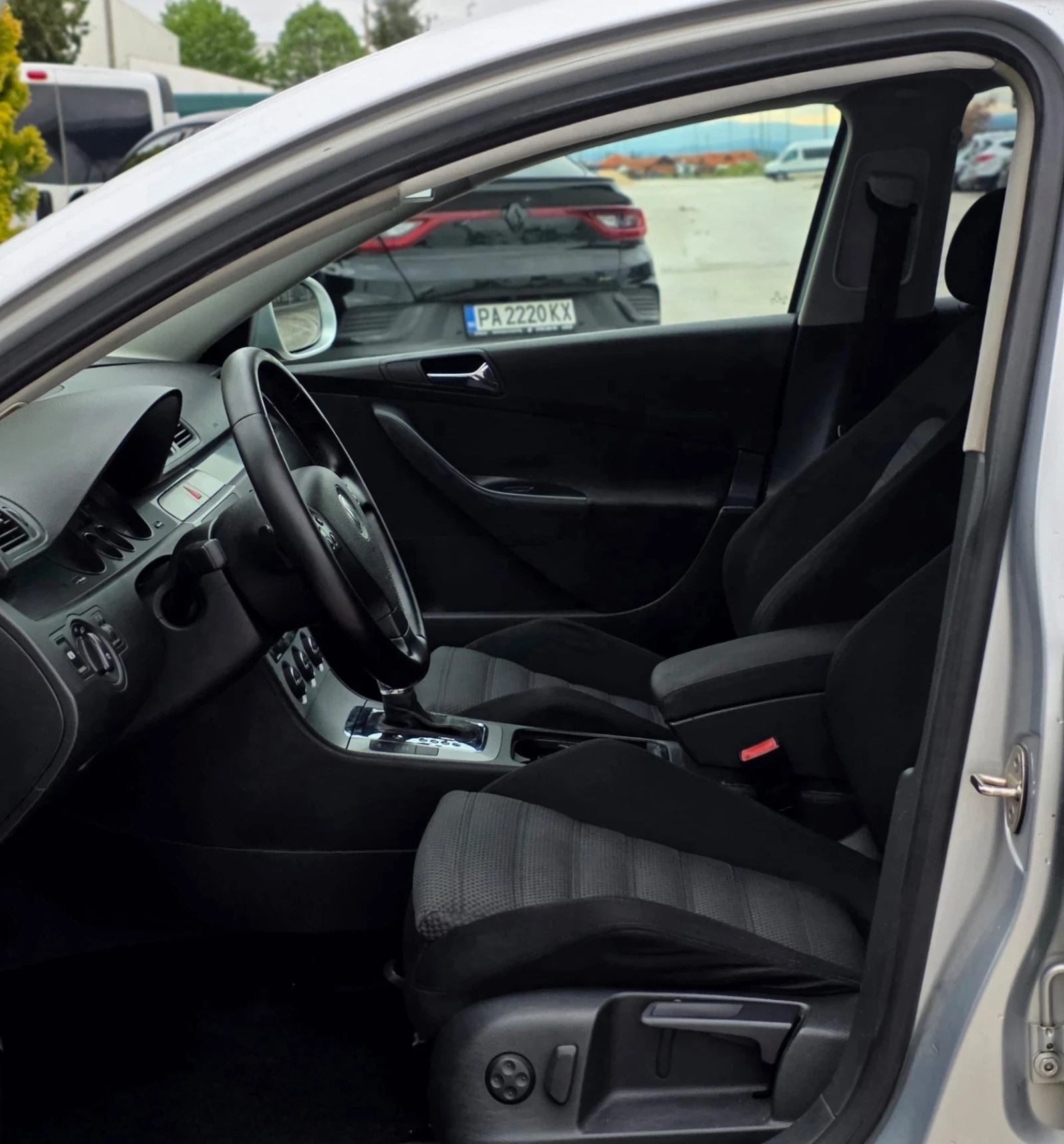 VW Passat DSG HIGHLINE, снимка 8 - Автомобили и джипове - 54384117