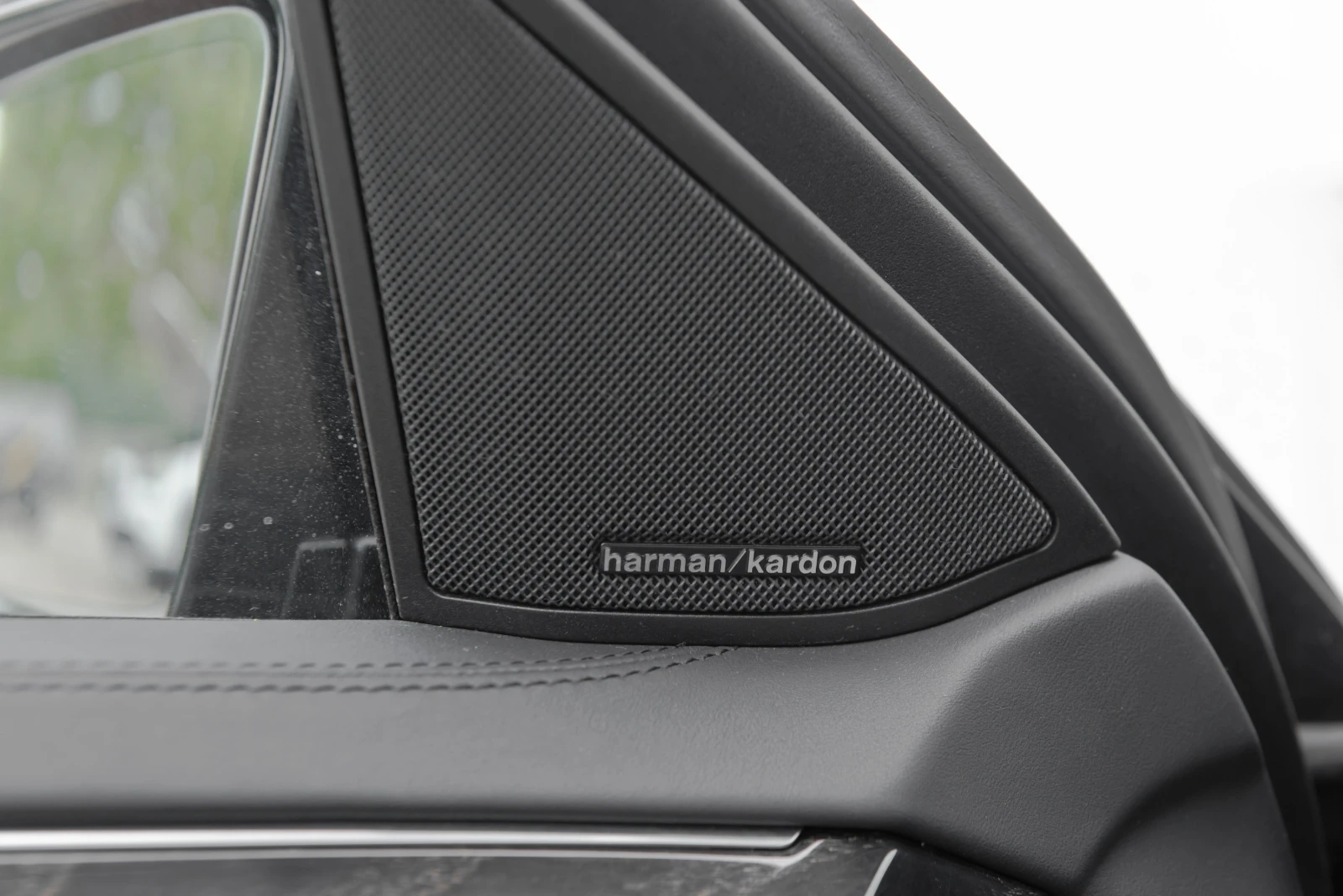 Mercedes-Benz E 350 AMG* PANORAMA* 4MATIC, снимка 17 - Автомобили и джипове - 54924874