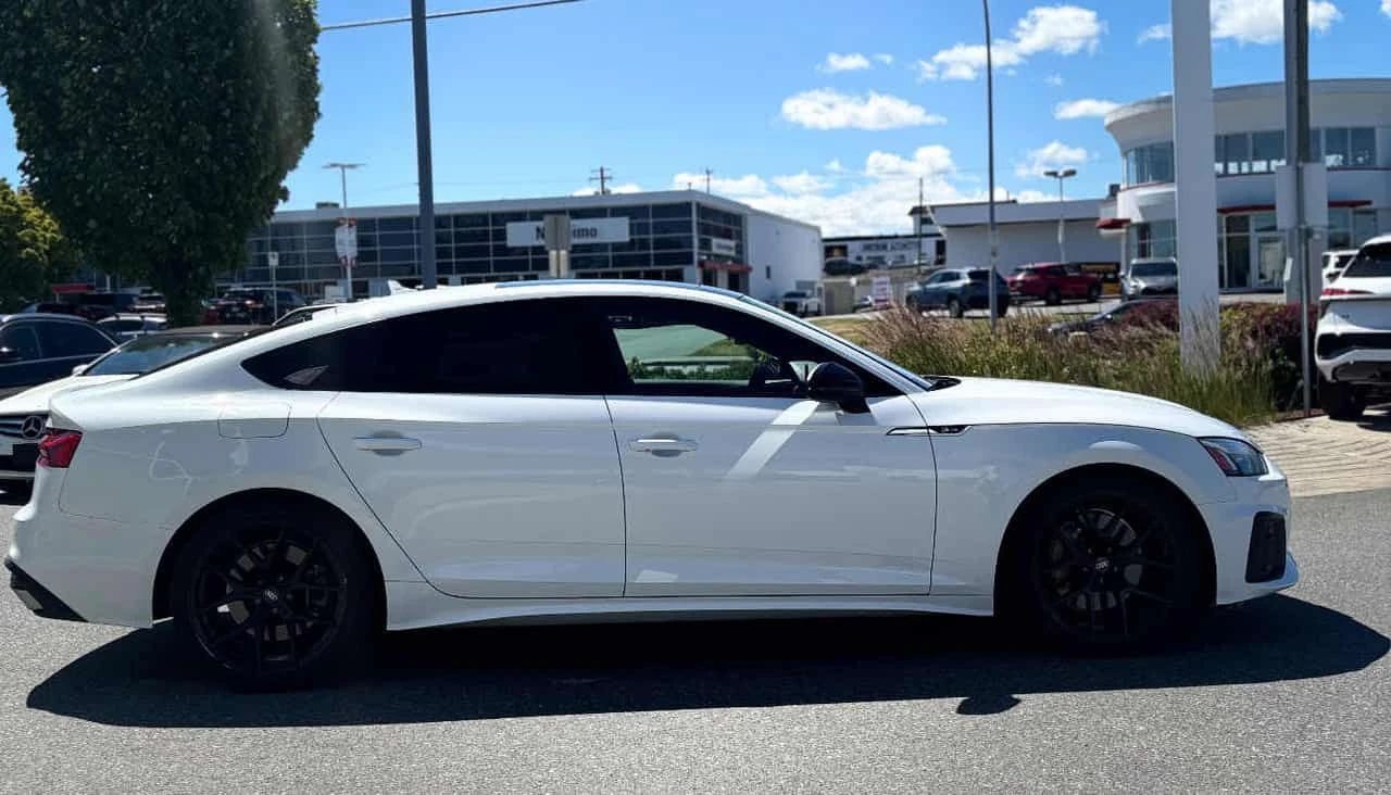 Audi A5 Progressiv/ПАНОРАМА/ДИСТРОНИК/OT AUDI, снимка 4 - Автомобили и джипове - 54940080