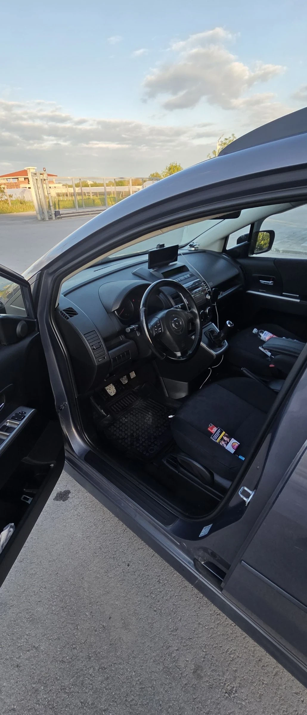 Mazda 5 2.0 , снимка 8 - Автомобили и джипове - 55123733
