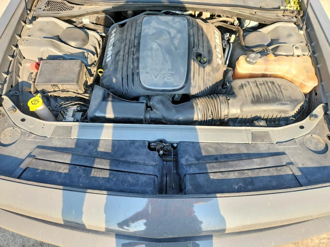 Dodge Challenger 5.7l R, снимка 11 - Автомобили и джипове - 55464722