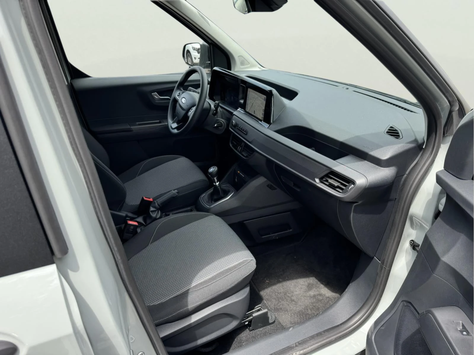 Ford Courier 1.0 EcoBoost, снимка 9 - Автомобили и джипове - 55590752