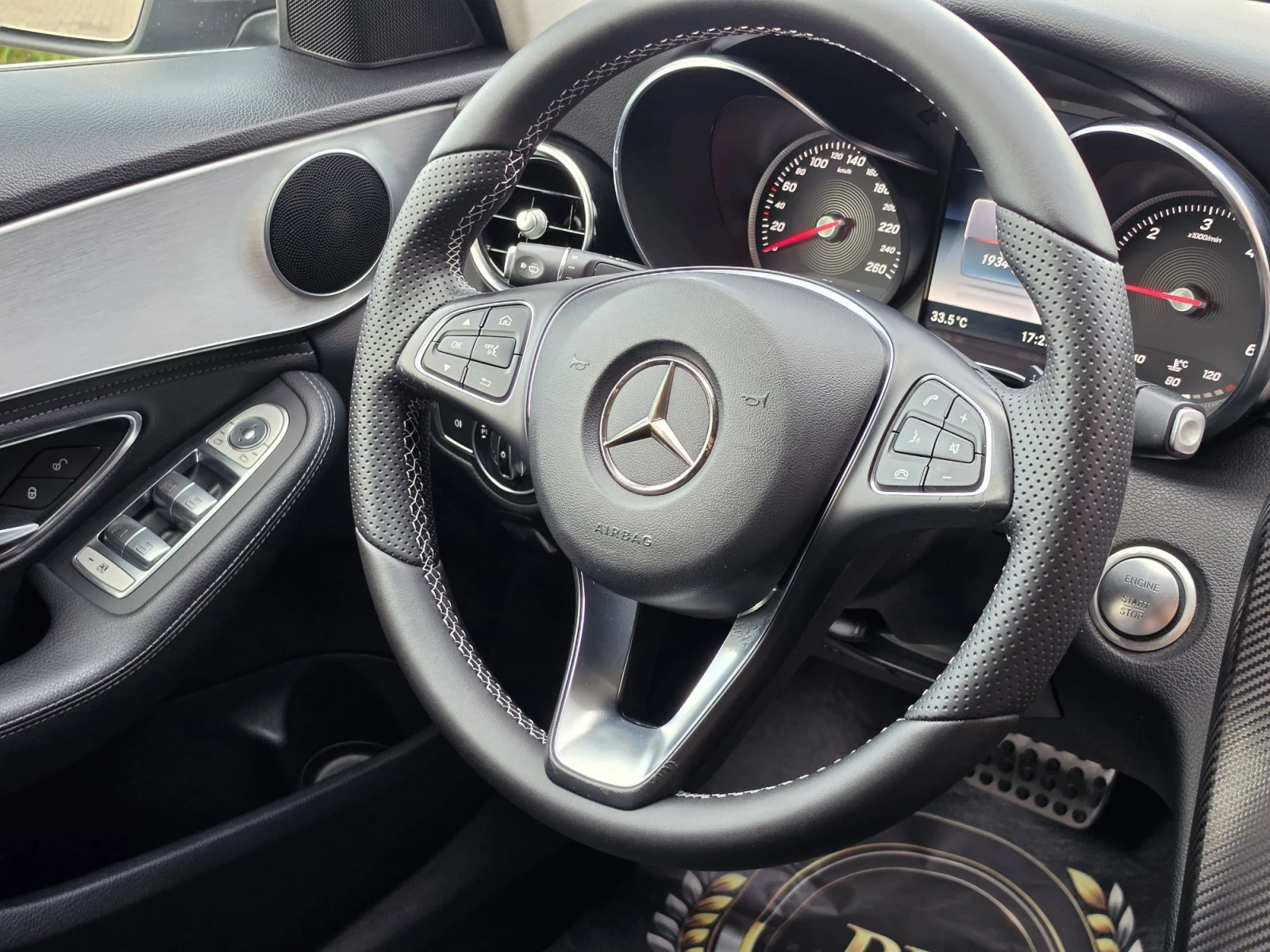 Mercedes-Benz C 220 2.2CDI /AMG-Line/7G-tronik/Ful -led Multibeam , снимка 13 - Автомобили и джипове - 55932123