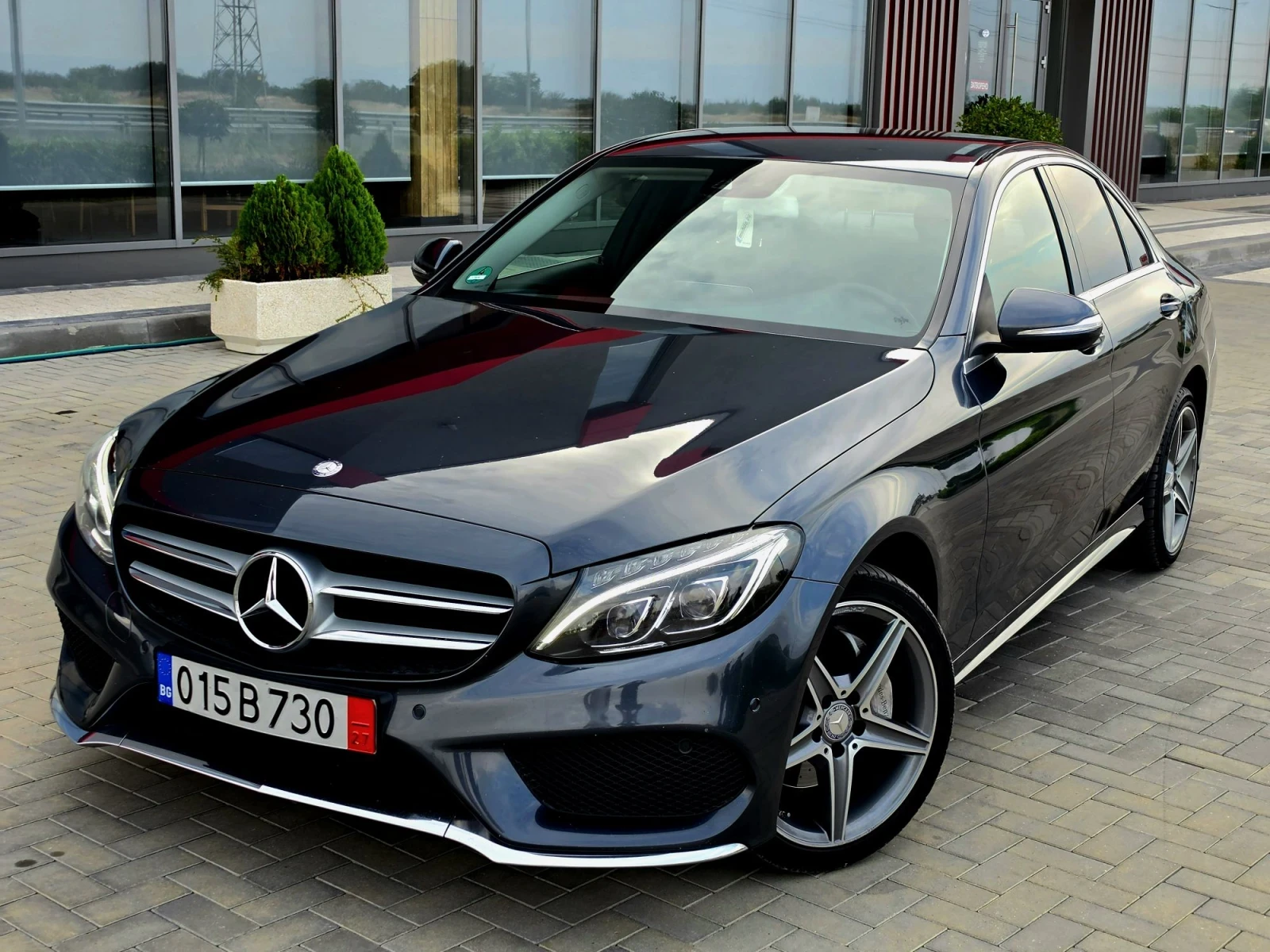Mercedes-Benz C 220 2.2CDI /AMG-Line/7G-tronik/Ful -led Multibeam 