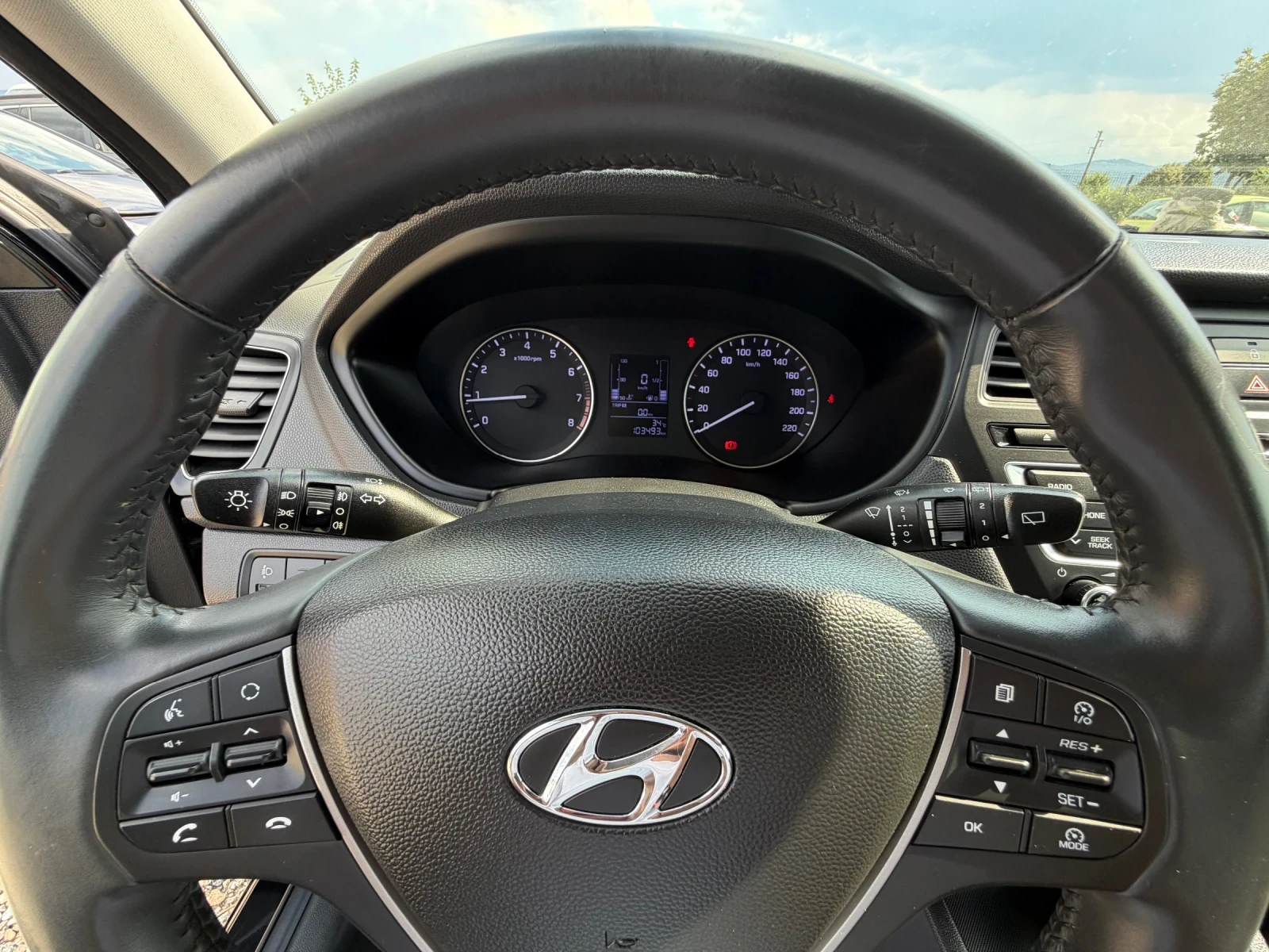 Hyundai I20 1, 2i EURO6 , снимка 6 - Автомобили и джипове - 55958288