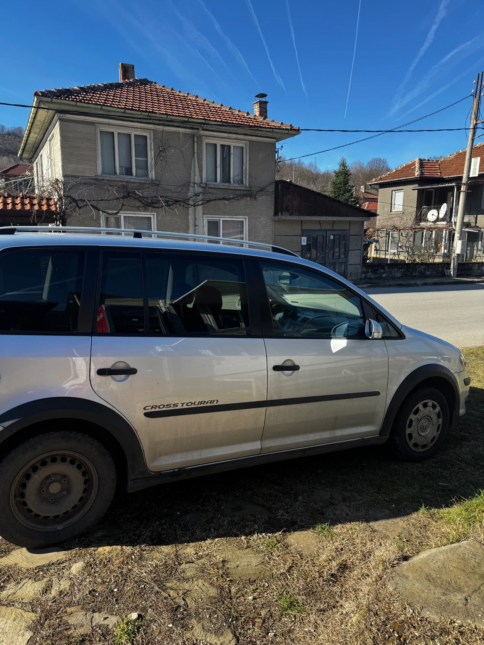 VW Touran, снимка 4 - Автомобили и джипове - 56248065