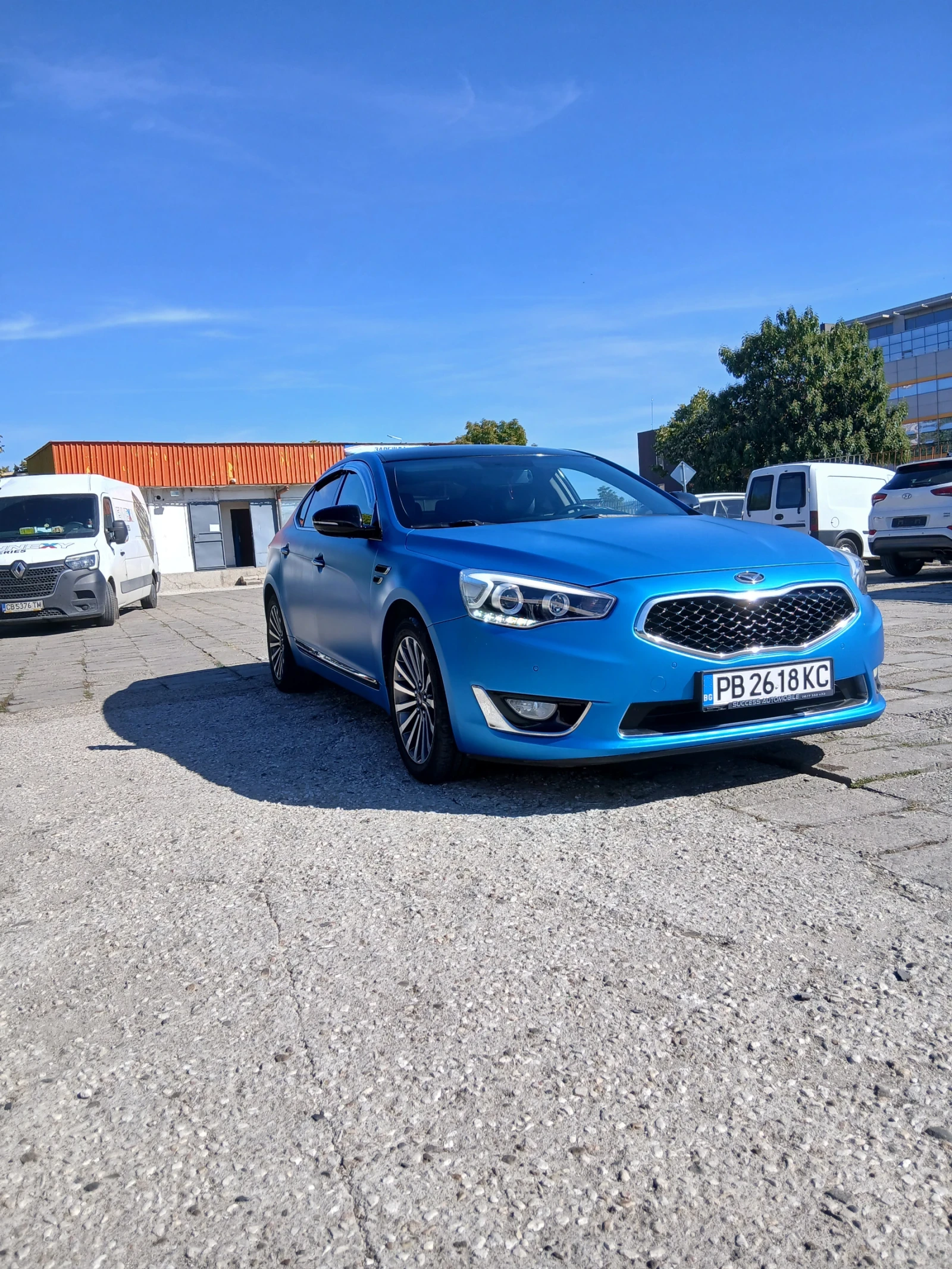 Kia K7, снимка 2 - Автомобили и джипове - 56323556