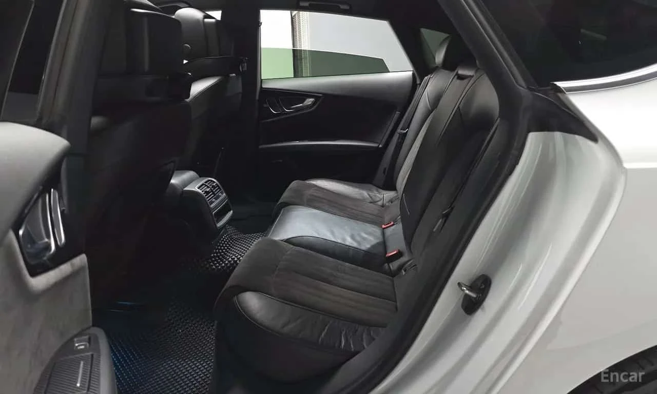 Audi A7 * 40 TFSI Quattro Sport * ФИНАНСИРАНЕ, снимка 12 - Автомобили и джипове - 56341639